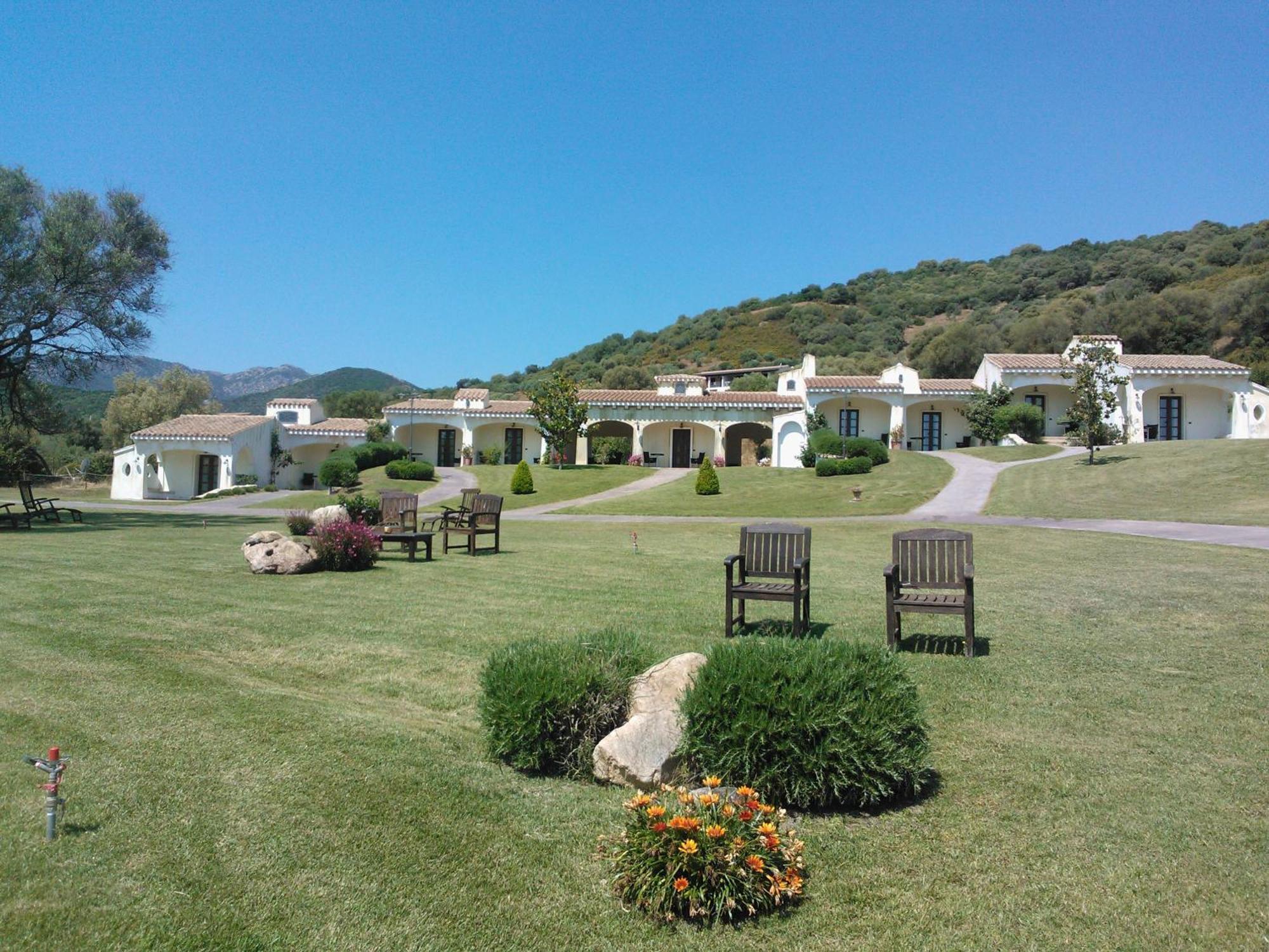 Tenuta Le Terre 1927 Guest House Сан Теодоро Екстериор снимка