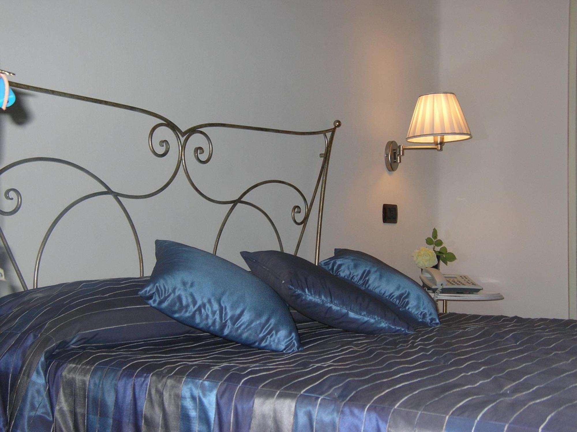 Tenuta Le Terre 1927 Guest House Сан Теодоро Екстериор снимка