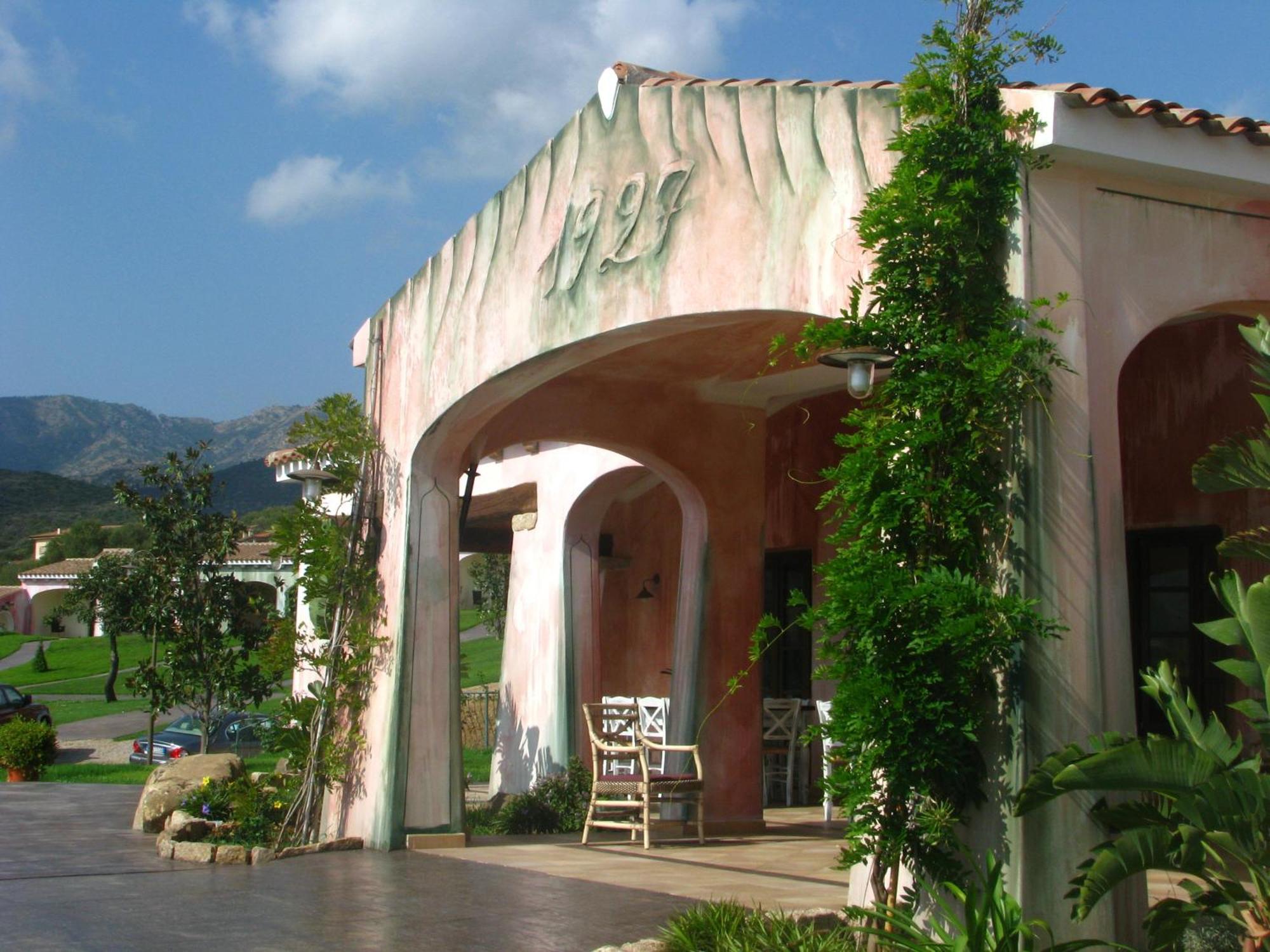 Tenuta Le Terre 1927 Guest House Сан Теодоро Екстериор снимка